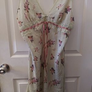 Womens nightgown. Size large